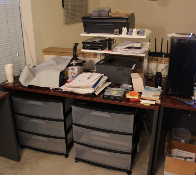 /images/Desk2.png?size=640x&q=95